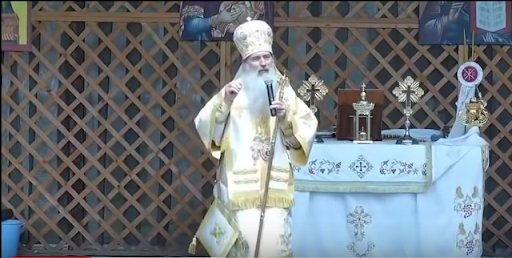 A doua slujbă de Paşte de astă noapte: ţinută într-o marţi, fără mască şi fără distanţare socială