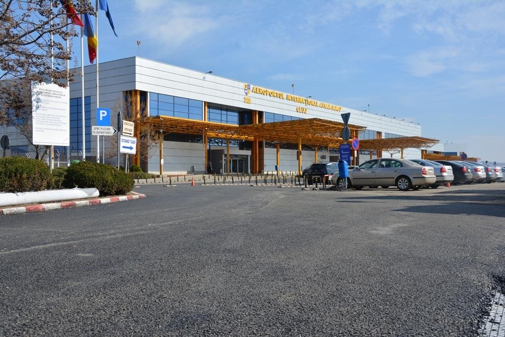 12.500 mp din parcare au fost cedați în administrarea aeroportului
