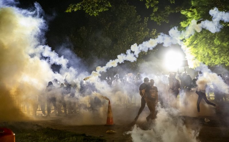 Stare de asediu la Washington după noi manifestaţii în apropiere de Casa Albă