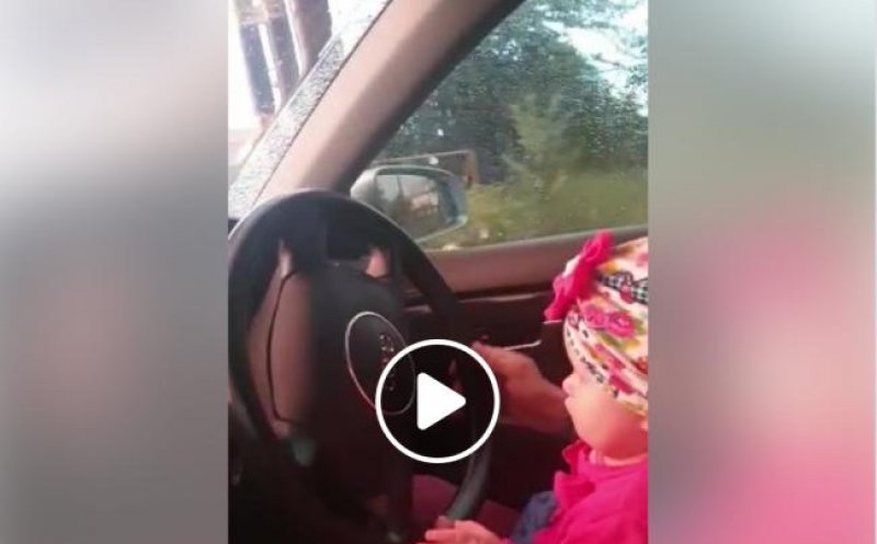 L-au găsit și l-au amendat. Cine este clujeanul filmat cu fetiţa la volan