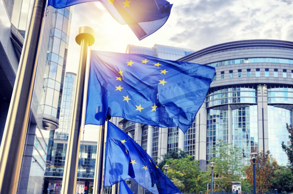 UE cere ţărilor membre să renunţe la toate restricţiile impuse la graniţe, până pe 30 iunie