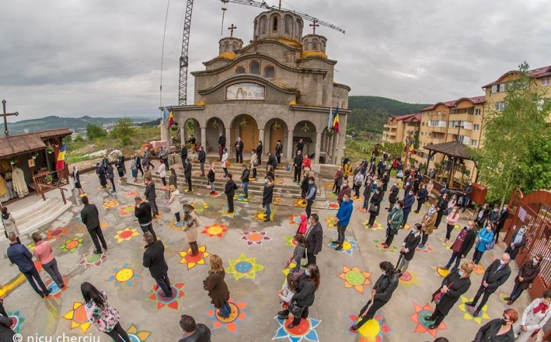 Patriarhia Română cere reluarea slujbelor în biserici