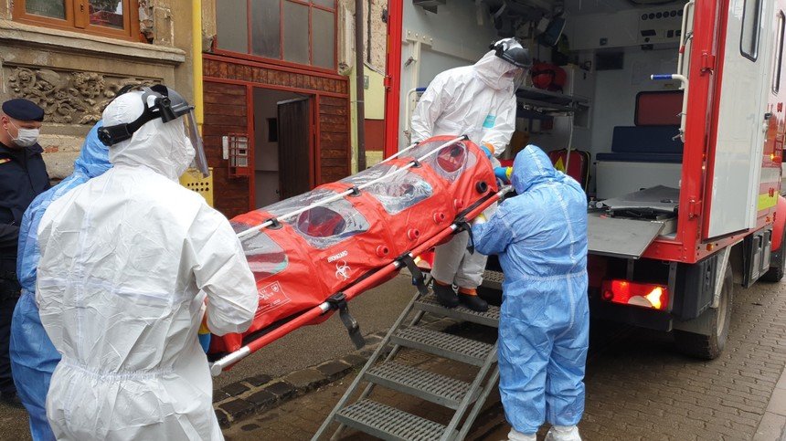 Clujean din Marea Britanie, trimis în carantină de pe Clinicilor