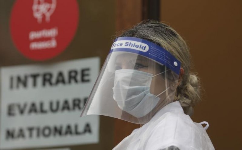 5.200 de absolvenți încep evaluarea națională la Cluj. Vor fi testați cu termometrul noncontact