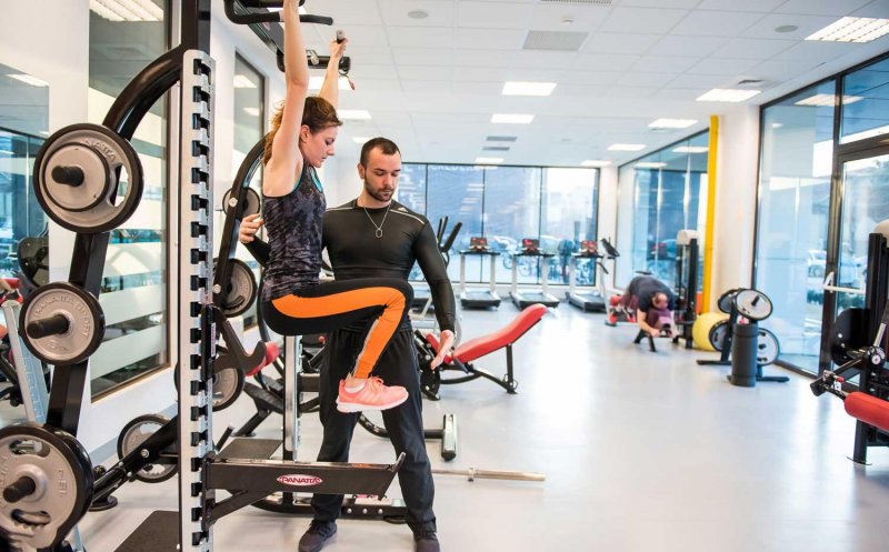 Cursă cu obstacole pentru cei care merg de astăzi la piscină şi sala de fitness. Regulamentul publicat în Monitorul Oficial