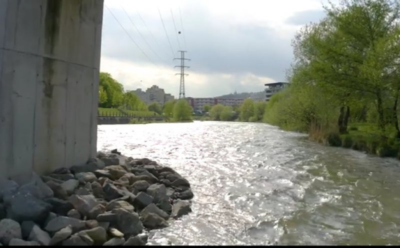 Amintiri din Cluj: Baie în Someş, la Podul albastru