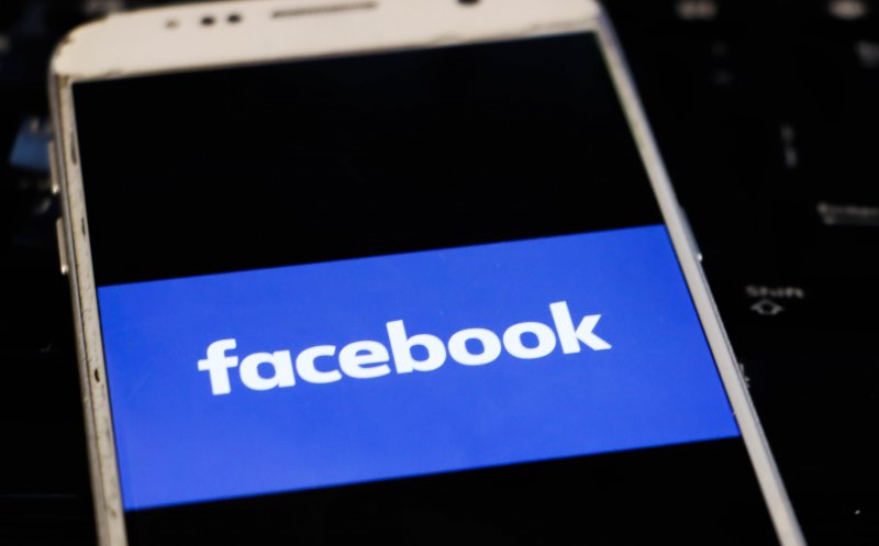 Facebook a eliminat sute de conturi ale extremiştilor din SUA care promovau ura şi violenţa
