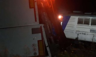 Accident pe calea ferată. TIR lovit de trenul Sighetu Marmaţiei – Cluj-Napoca