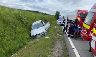Autoturism ieșit în decor la Vâlcele. Șoferul, beat și cu permisul suspendat