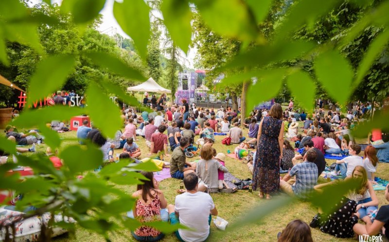 Șapte ani de Jazz in the Park în imagini. Ar fi trebuit să înceapă ediţia 2020, dar aflăm picanterii din culisele anilor trecuţi