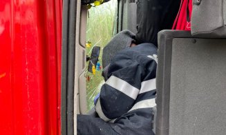 Accident Cluj: O tânără a ajuns la spital după ce s-a răsturnat cu mașina lângă Mărtinești