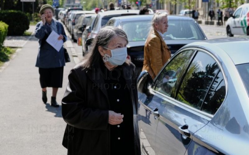 Numărul de cazuri şi a deceselor în creştere amână revenirea la normalitate