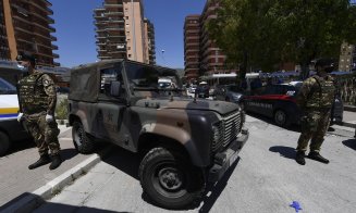 Armata, trimisă pentru a securiza o zonă roşie de lângă Napoli. Rezidenţii infectaţi au încercat să fugă din carantina forţată