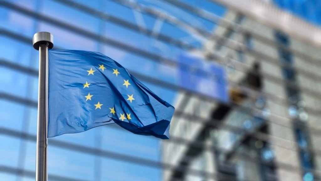 Uniunea Europeană îşi amână decizia în privinţa redeschiderii frontierelor
