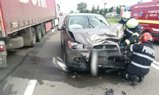 Accident în Vâlcele. Trei răniți, unul în stare gravă/Trafic blocat