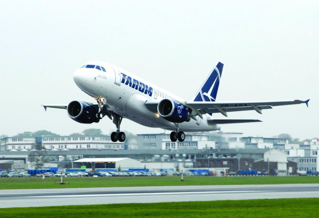TAROM reia zborurile către litoral. Curse de la Cluj, Timișoara și Oradea