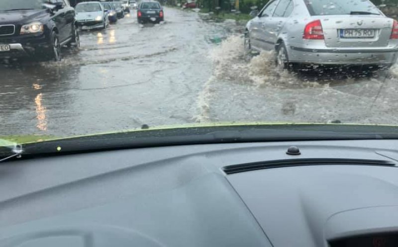 Străzi inundate la Cluj-Napoca