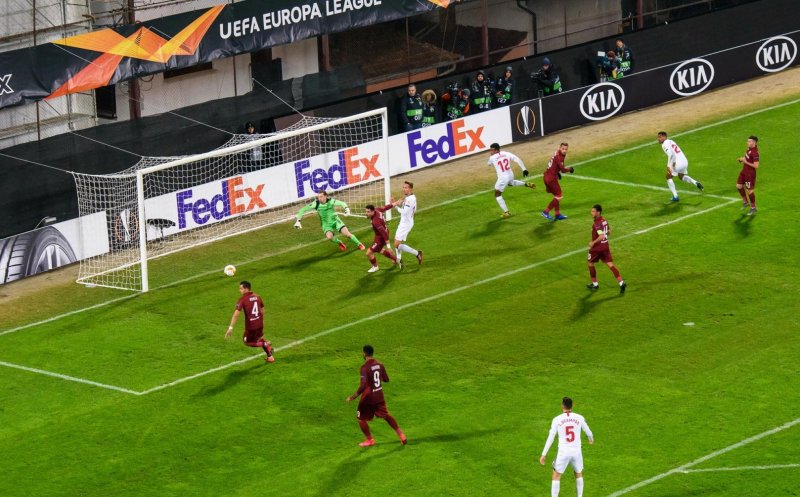 Defensiva campioanei criticată de un fost campion alături de CFR Cluj: “Ceva nu e în regulă, nu poți să iei atâtea goluri”
