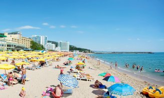 Litoralul Bulgariei a fost plin de turişti în weekend. Majoritatea ignoră regulile şi nu poartă mască