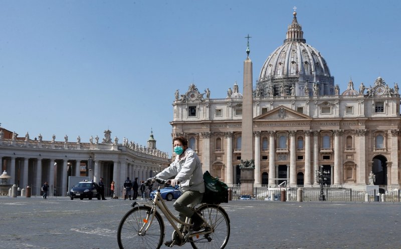 Vatican: Manual cu directive destinat clericilor pentru anchetarea acuzaţiilor de abuzuri sexuale asupra minorilor în cadrul Bisericii Catolice