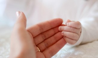 Erou la 10 luni: un copil din Cluj a salvat o viaţă cu preţul vieţii sale