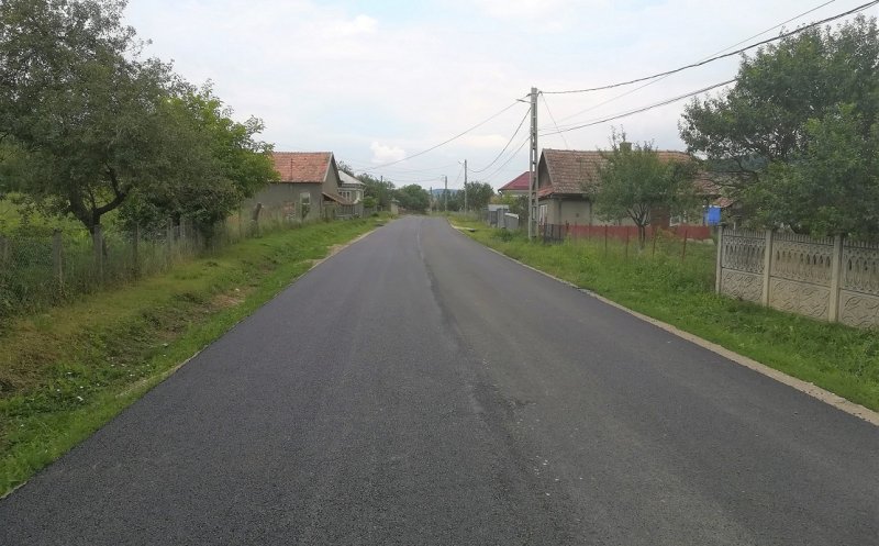 Consiliul Județean Cluj a finalizat asfaltarea drumului județean 161 Panticeu – Sărata – limită cu județul Sălaj