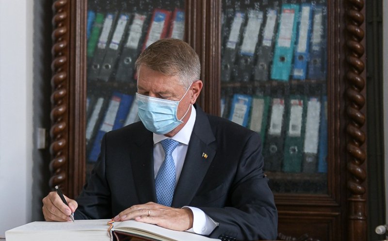 Măști gratuite pentru români. Cine poate beneficia de pe urma legii promulgate de Iohannis