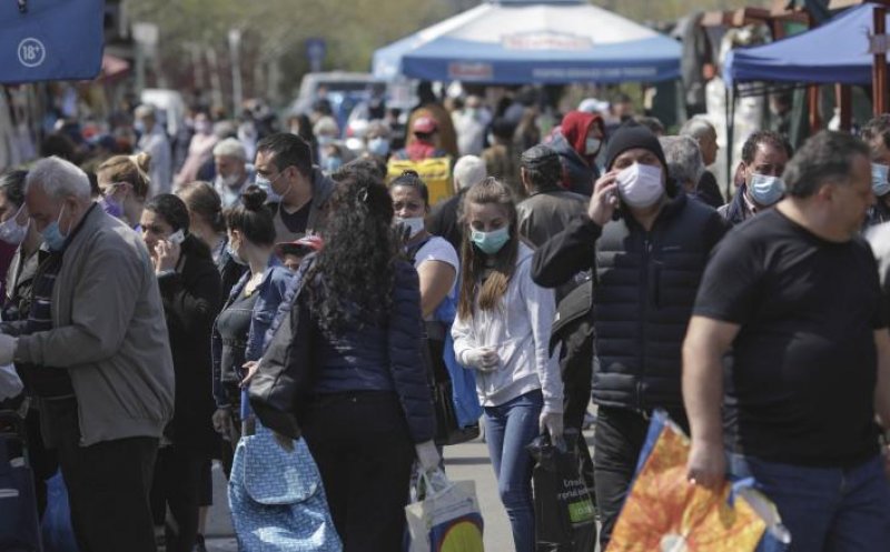 SONDAJ IRES/ România după 5 luni de pandemie: 16% dintre români cunosc personal pe cineva care s-a infectat