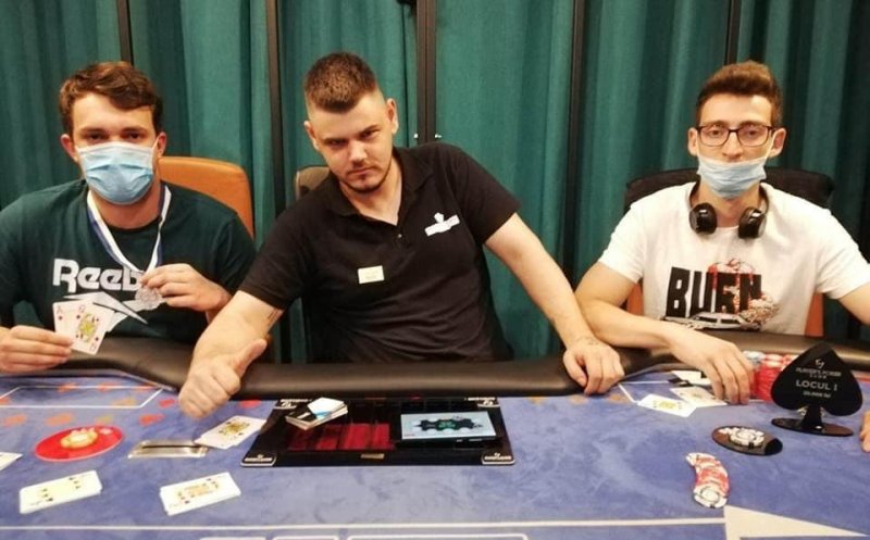 Poker la Cluj pe "sistem COVID". Cu masca sub bărbie sau lipsind cu desăvârşire şi distanţare zero