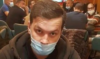 Poker la Cluj pe sistem COVID. Cu masca sub bărbie sau lipsind cu desăvârşire şi distanţare zero