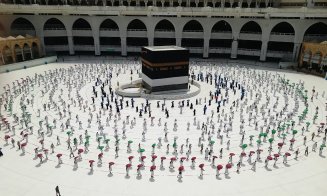 Exemplu de distanţare la marele pelerinaj de la Mecca în pandemie