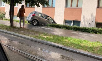 D'ale șoferitului: "Parcare suspendată" pe strada I.L. Caragiale