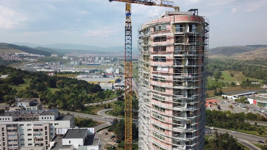Cel mai înalt bloc din România este la Cluj. Cum se vede oraşul de la etajul 25