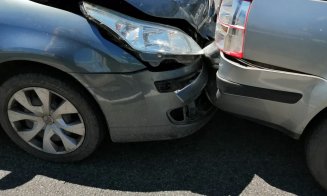 Accident pe centura Apahida. O femeie gravidă a fost transportată la spital