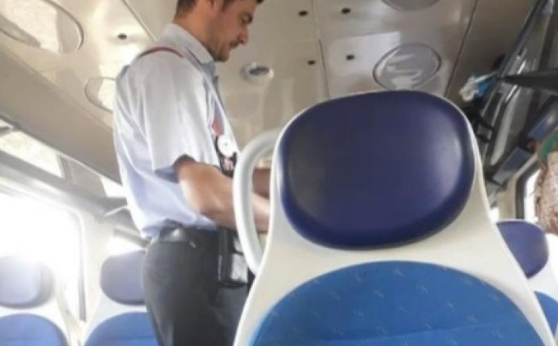 Un controlor de tren le-a spus călătorilor că nu e pandemie și că poartă măști "de proști"