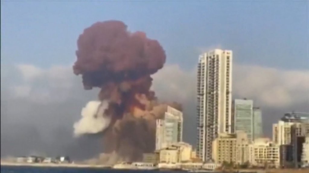 Libanul, în doliu. Cel puțin 100 de morți și 4.000 de răniți după explozia din Beirut