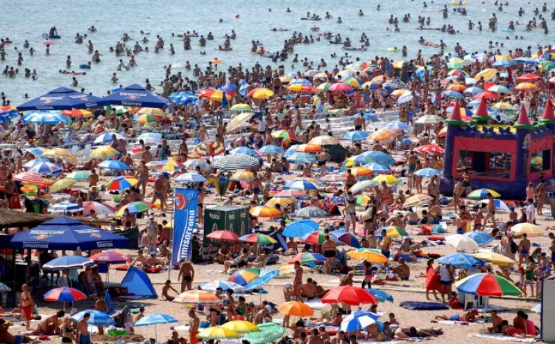 Litoral supraaglomerat în pandemie. Turist: "Cine e bolnav?"