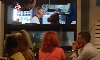Fără mască, fără distanţare şi fără griji la malul mării, în plină pandemie