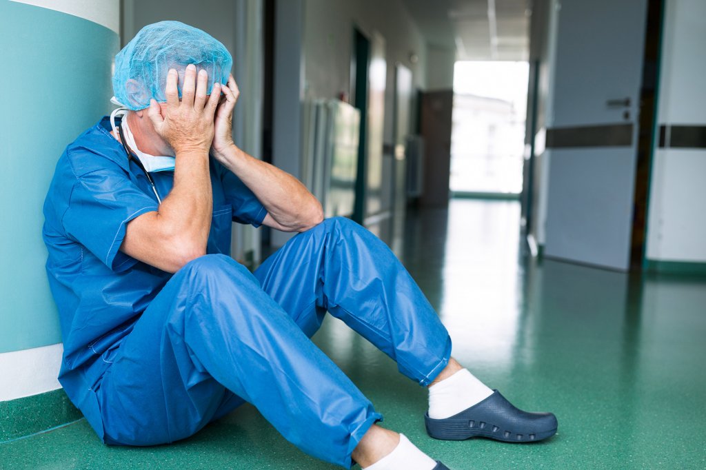 Apelul medicilor: Deblocaţi posturile în sistemul medical. Medicii sunt epuizați!