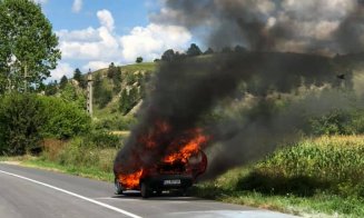 De râs sau de plâns? A vrut să dea foc la gunoaiele de pe câmp, dar și-a dat foc la propria mașină