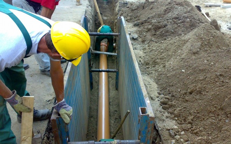 Încep lucrările la rețeaua de apă și canalizare în municipiul Gherla și în alte 10 localități învecinate