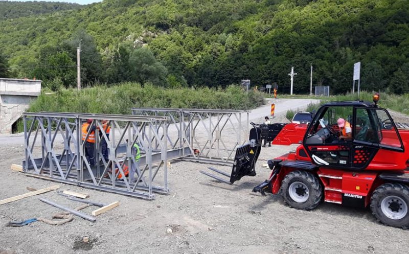 Pod metalic provizoriu, peste Criş, pe Valea Drăganului