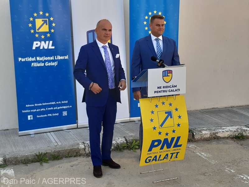 Rareş Bogdan: Traseismul politic, un flagel ruşinos care viciază democraţia