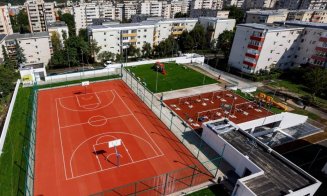 Încă un parking finalizat la Cluj. Mănăşturenii se pot bucura de o terasă verde, teren de sport și spațiu de joacă pe Mogoşoaia