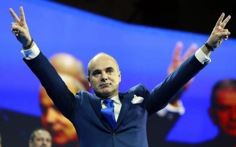 Rareș Bogdan este sigur: „Guvernul nu va cădea. Să încetăm cu traseismul măcar in ultimul ceas”