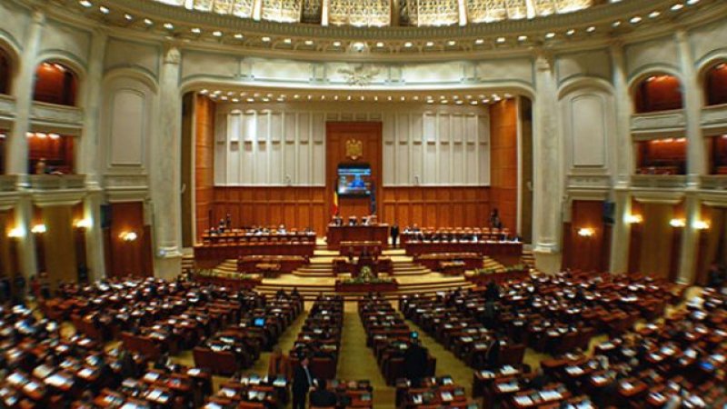 Guvernul Orban rămâne. Moțiunea, anulată din lipsă de cvorum
