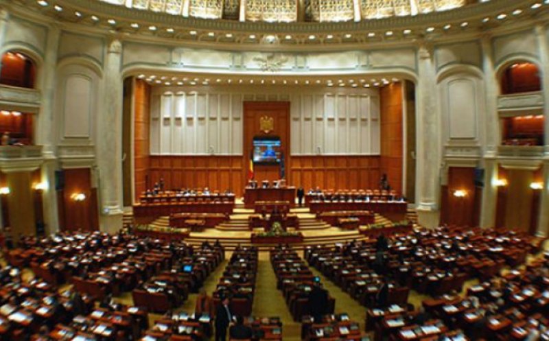 Guvernul Orban rămâne. Moțiunea, anulată din lipsă de cvorum