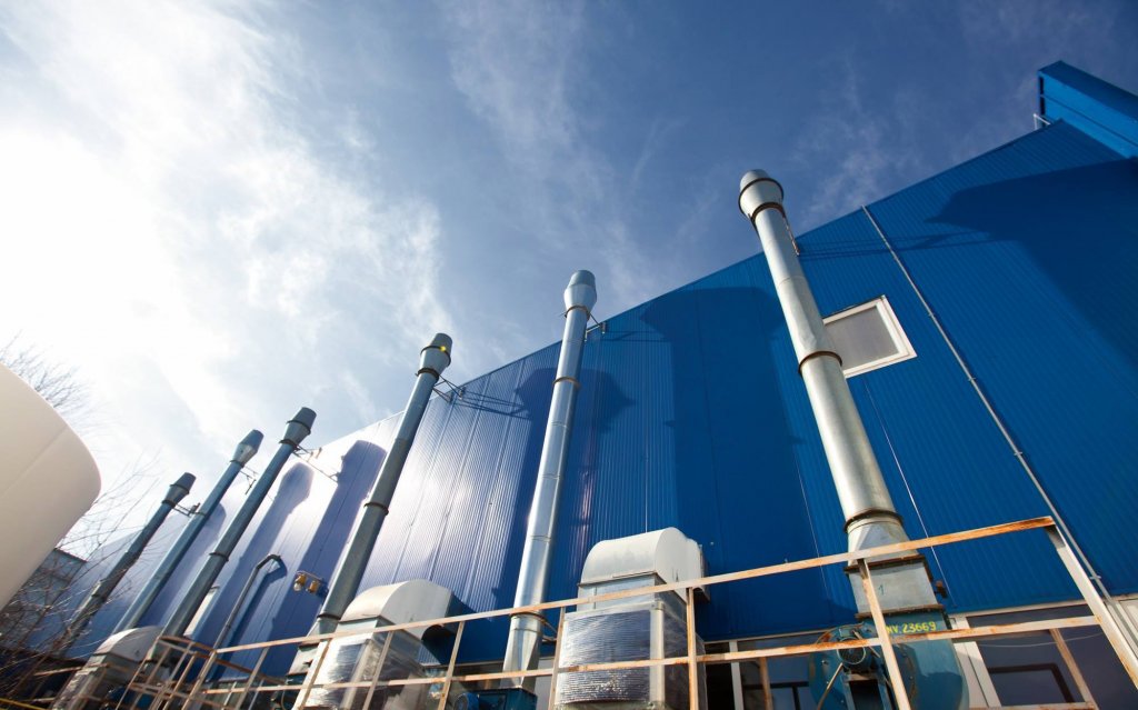Brokerii din Cluj, puși să facă atractiv combinatul Romcarbon
