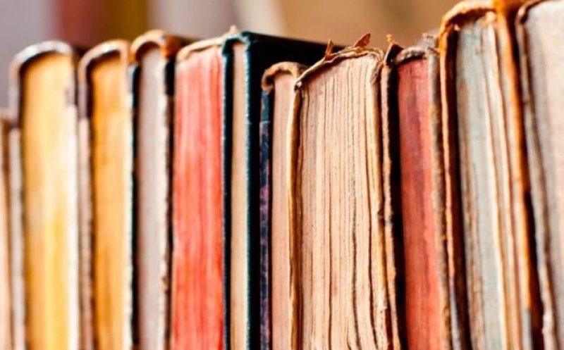 Biblioteca SMART din Cluj. Cum sunt dezinfectate cărțile filă cu filă