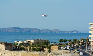 Cât ne costă o vacanță de toamnă cu avionul de la Cluj